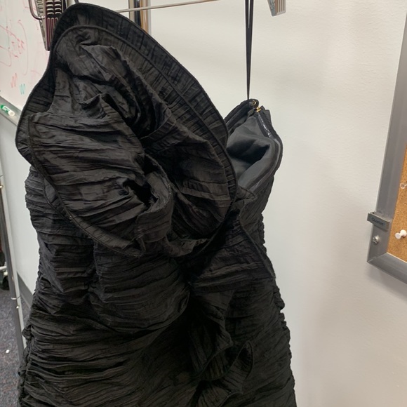 brenaya dress in black - Picture 2 of 4